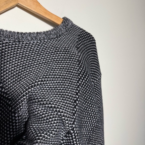 Lululemon - Yogi Crew Sweater Black / Heathered Light Grey Merino Wool size 4 - Picture 8 of 16